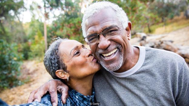 Люди достигают старшего возраста более здоровыми - и их зубы показывают это 